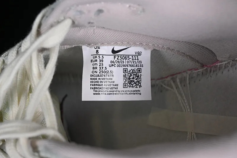 All categories Nk SB Dunk series Nk SB Dunk Low low-top sneakers F version Nk Dunk Low 2024 Year of the Dragon customized model SB low-top casual sneakers FZ5065-111